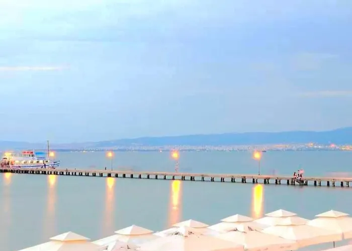 Sun Sea No 5 Sea View *